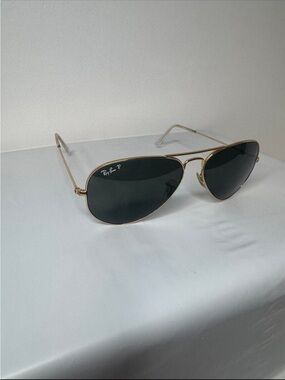 Ray-Ban Gold Frame Aviator Sunglasses with Dark Gray/Black Lenses